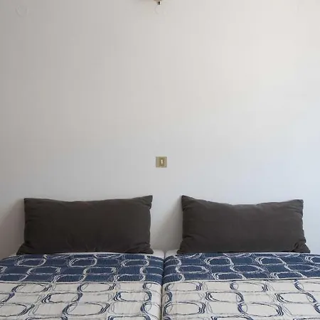 Seafront With 2 Bedrooms In * Naousa (Paros)